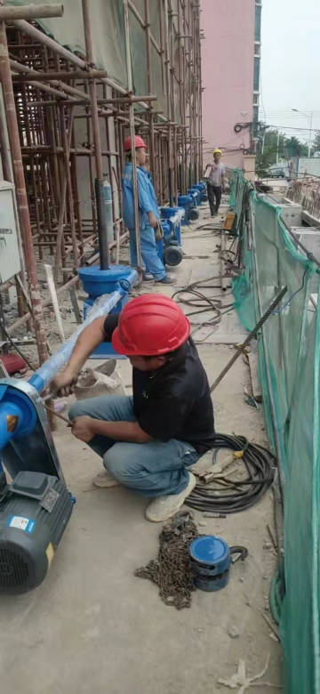 ���̰���