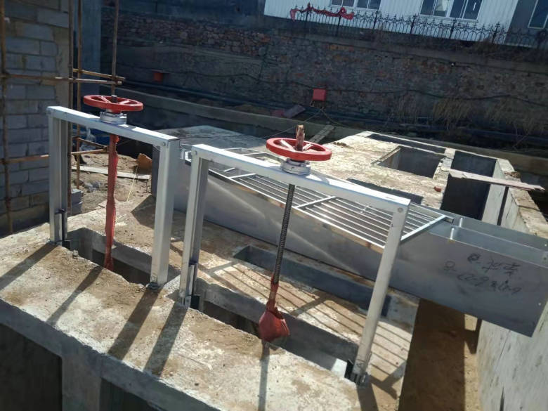 ���̰���