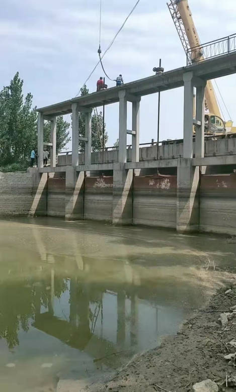 ���̰���