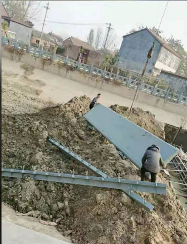 ���̰���